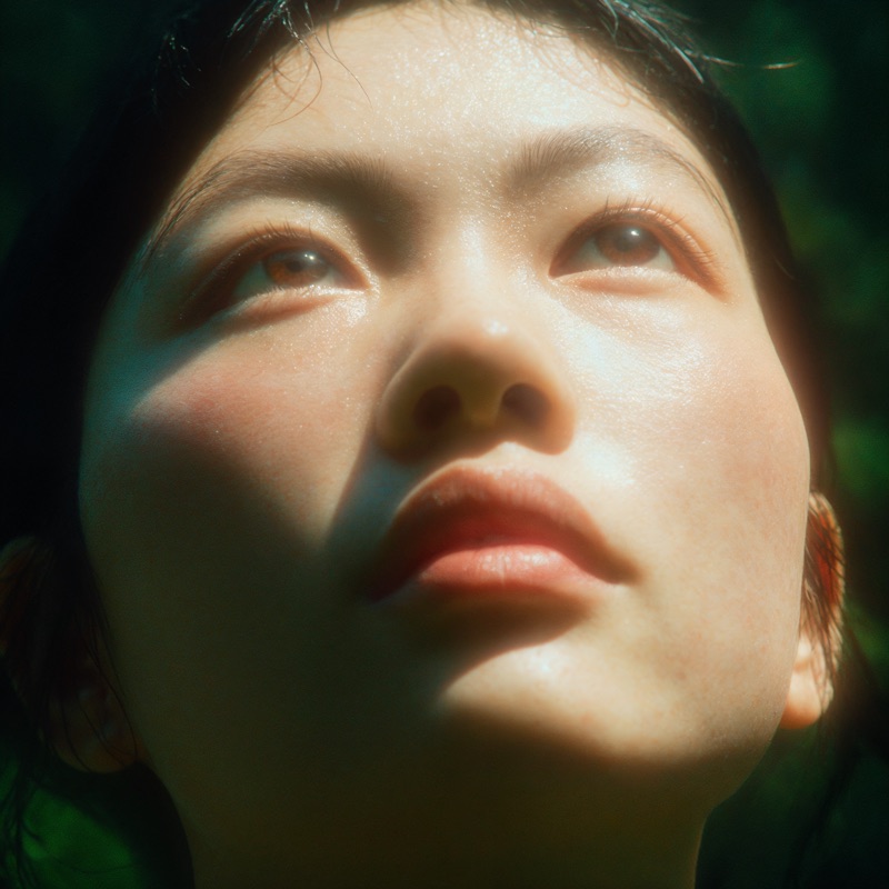 Cinematic lifestyle — soft bokeh, warm tones