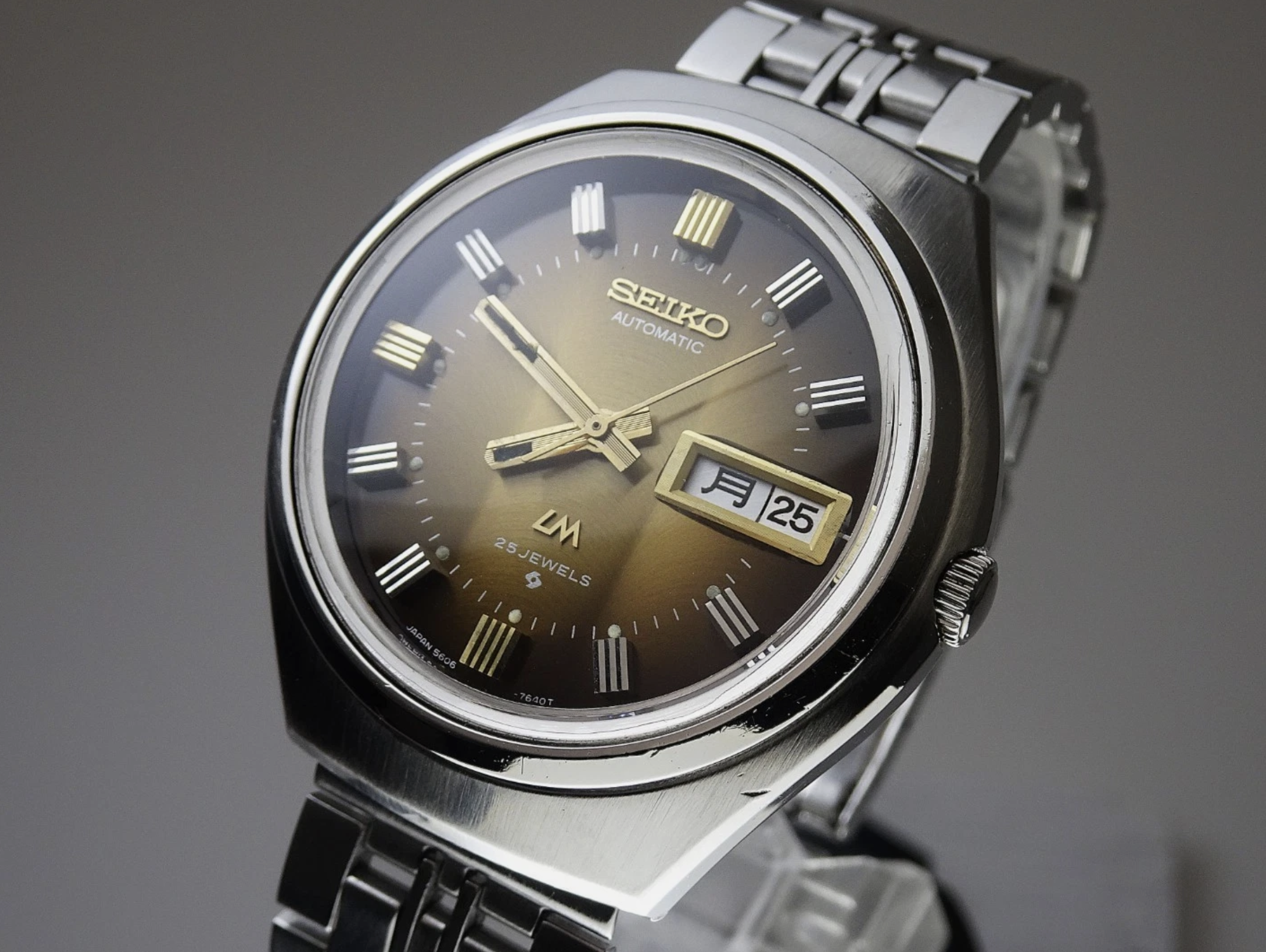 Vintage Seiko Lord Matic 5606 — sunburst dial with applied indices and day-date complication